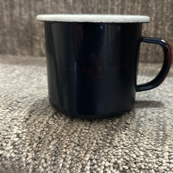 United By Blue Enamel Steel Mug Candle ‘mountains are calling’ camping - Picture 7 of 11